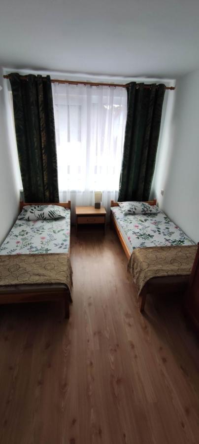 Pokoje Goscinne U Slawka Ustka Exteriör bild